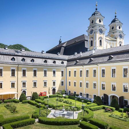 Schlosshotel Mondsee Exteriör bild